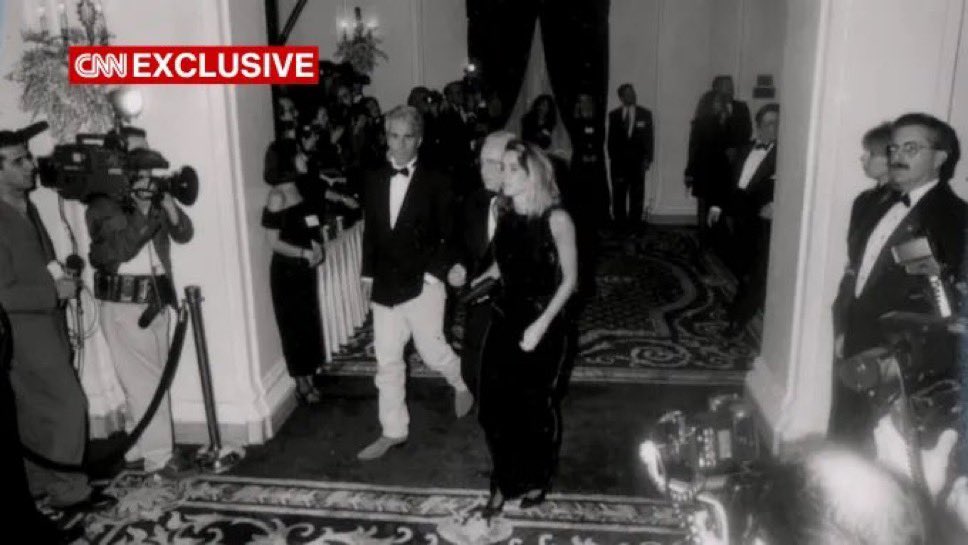 Vision4theBlind's tweet image. Photos released of Epstein at Trump’s wedding in 1993