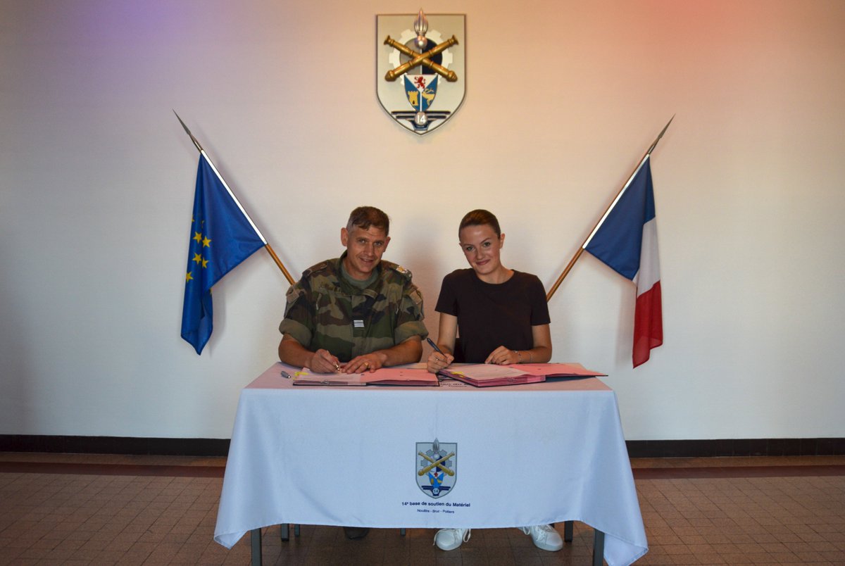 ✍️La semaine dernière, la 14e BSMAT a marqué une étape importante en officialisant son tout premier contrat de réserve industrielle, en présence du chef de corps. 

😀Une belle première, que l’on espère voir suivie de nombreuses autres !

<a href="/armeeszoneouest/">Armées zone Ouest</a> 

#RéserveIndustrielle