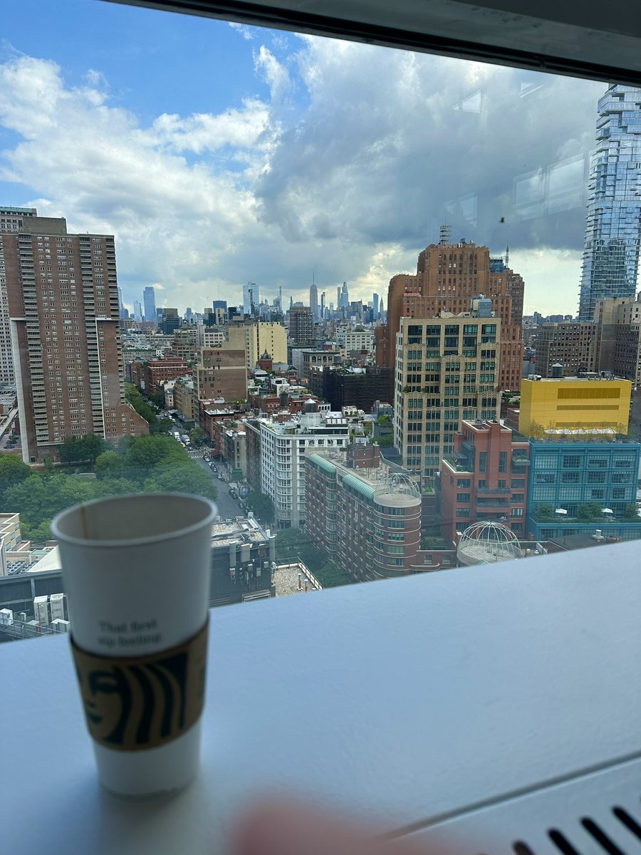 Nice view from the bank this morning. ☕️