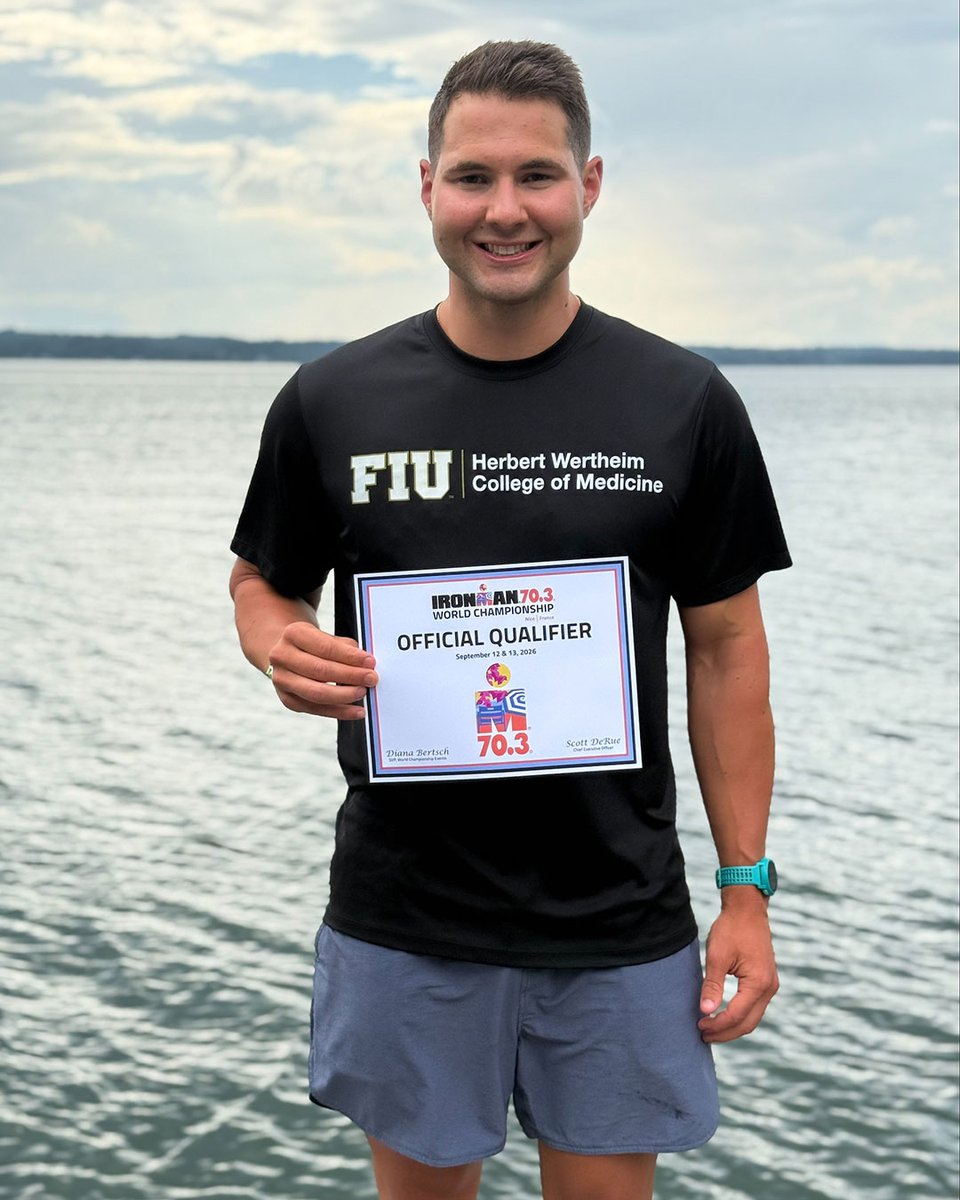 FIUMedicine's tweet image. Huge congrats to Alex Gasper, who just completed an amazing race in New York, qualifying for the Ironman 70.3 World Championship in France next year! 🏊‍♂️🚴‍♂️🏃
Balancing med school and triathlon training is next-level dedication! #FIUMed #triathlon #Ironman #Medicalstudent