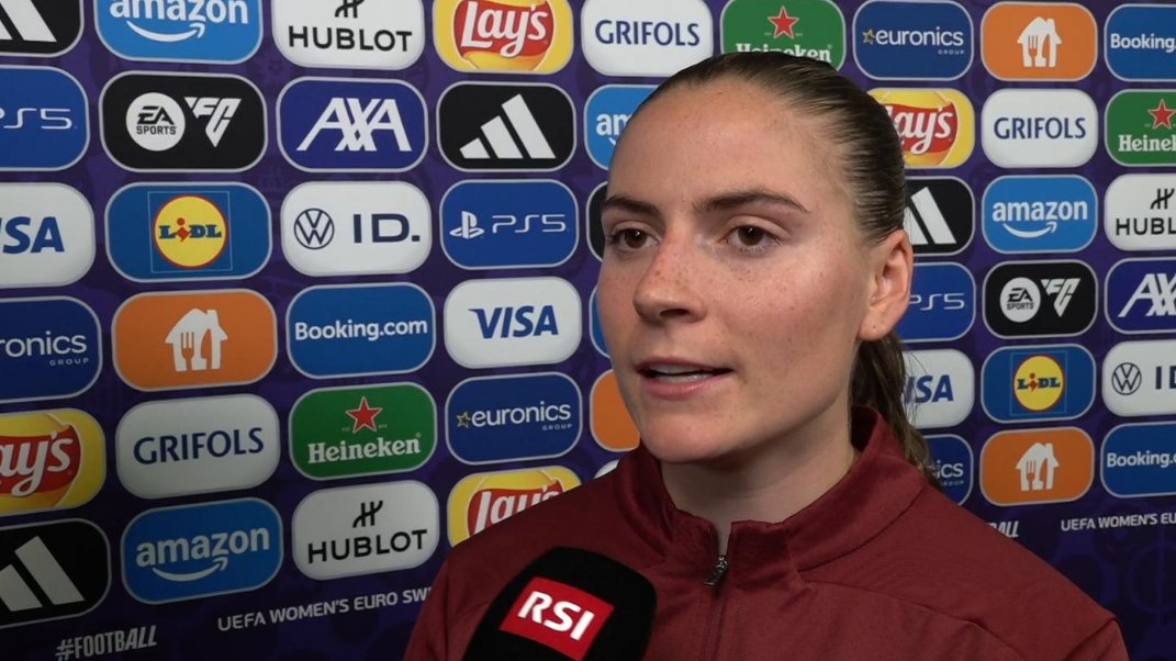 Foetbal247TBG's tweet image. Smilla Vallotto: &quot;We stood up to Spain pretty well for 65 or 70 minutes, so it is bad to concede two. We tried our best, which is most important. The fans were crazy – they were still cheering us on even though we lost.&apos;&apos; #ESPSUI #WEURO2025