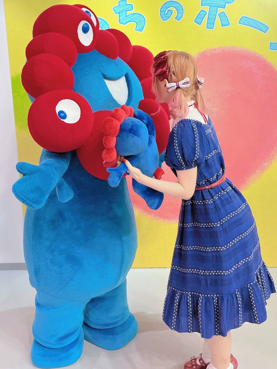 💙❤ - ̗̀ ヵヮィィ  ̖́- 😭🫶

ミャクミャクハウスは絶対に行った方が良い絶対。
ファンサがすごい。
エンターテインメントとは何かをわからせられた。