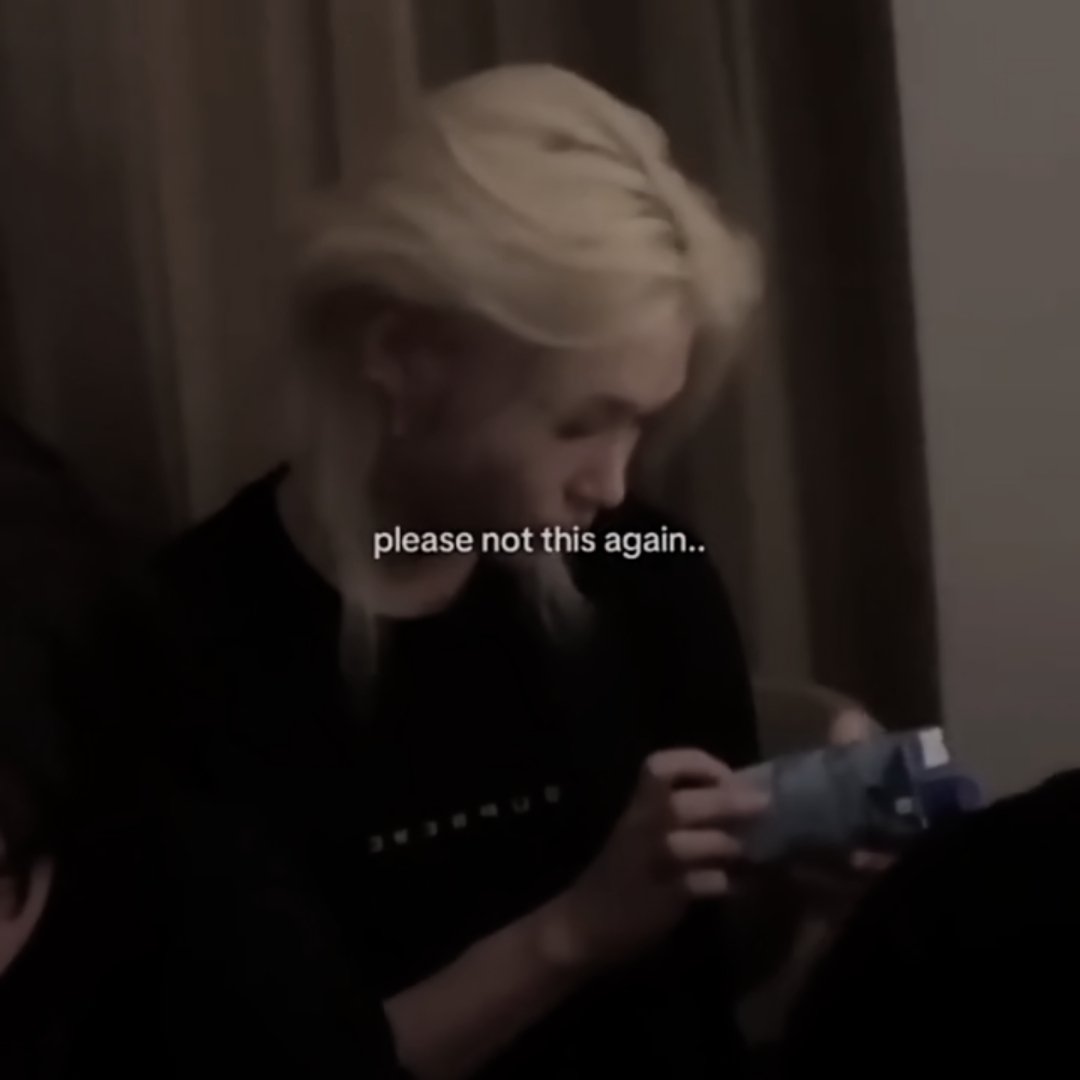 ⊹tw #рпп⊹

это состояние когда жизнь снова начинает ощущаться так: