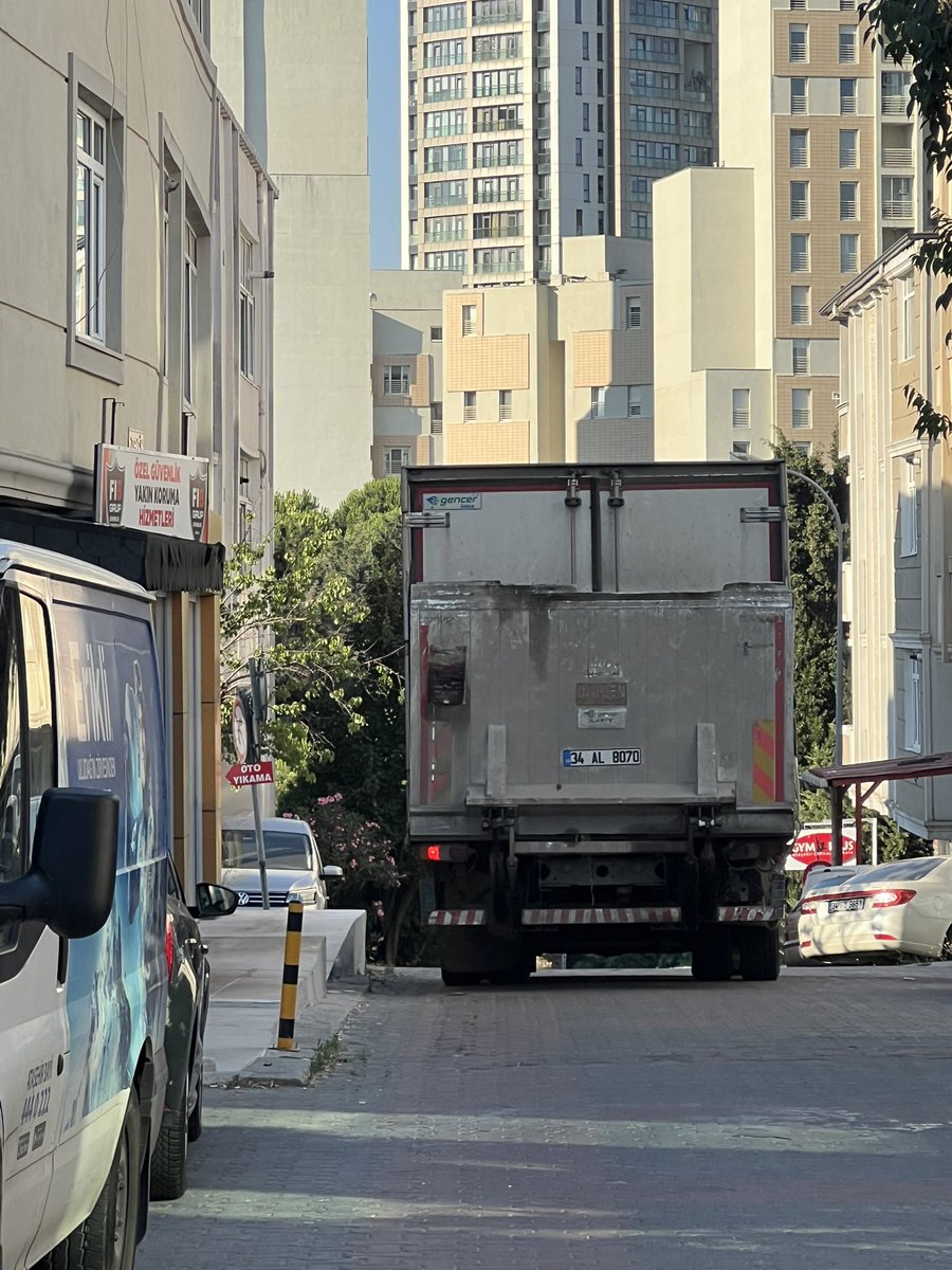 Mahalle arasında adres arayıp duran kamyon sizin şirketinde olabilir!!!
<a href="/basarsoft/">Başarsoft</a> la çalışmazsanız tabi :)