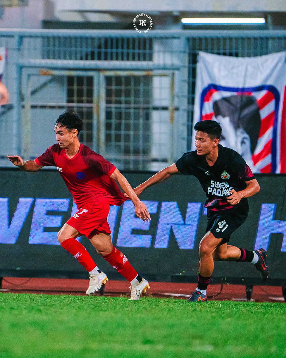 KLCityFootball's tweet image. First-Half action 📸
#klcityfc #sampaimatikualalumpur #cityboys