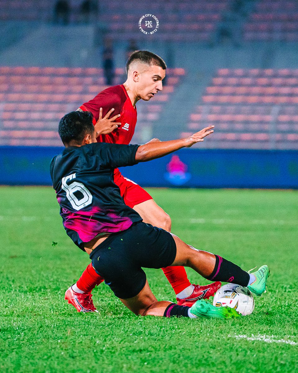 KLCityFootball's tweet image. First-Half action 📸
#klcityfc #sampaimatikualalumpur #cityboys