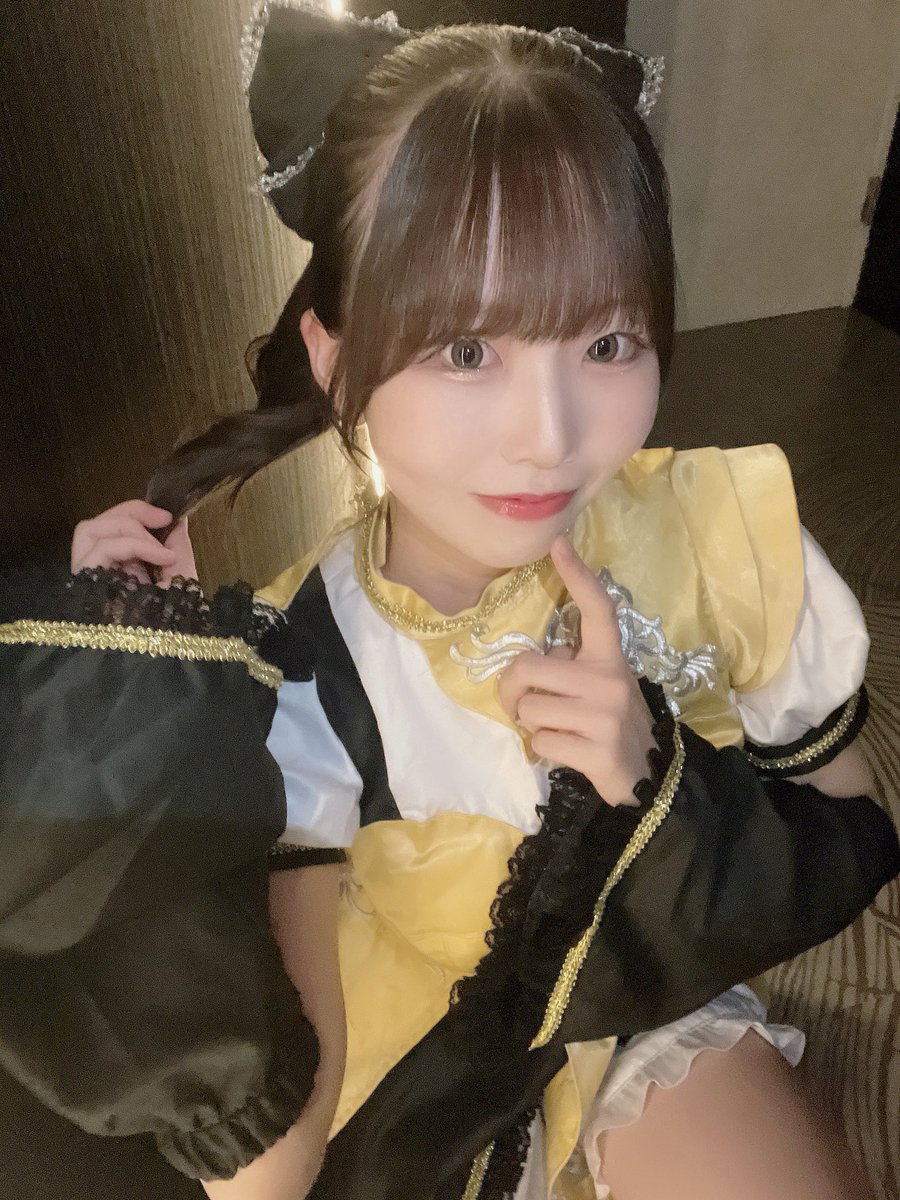 CF_mikuru's tweet image. 秋葉原GALAXY来てくれたみんなありがとうございました‼︎✧*。
スクリーンと床の映像が素敵でいつもテンションあがる♪
次にあえるのは週末だね💛