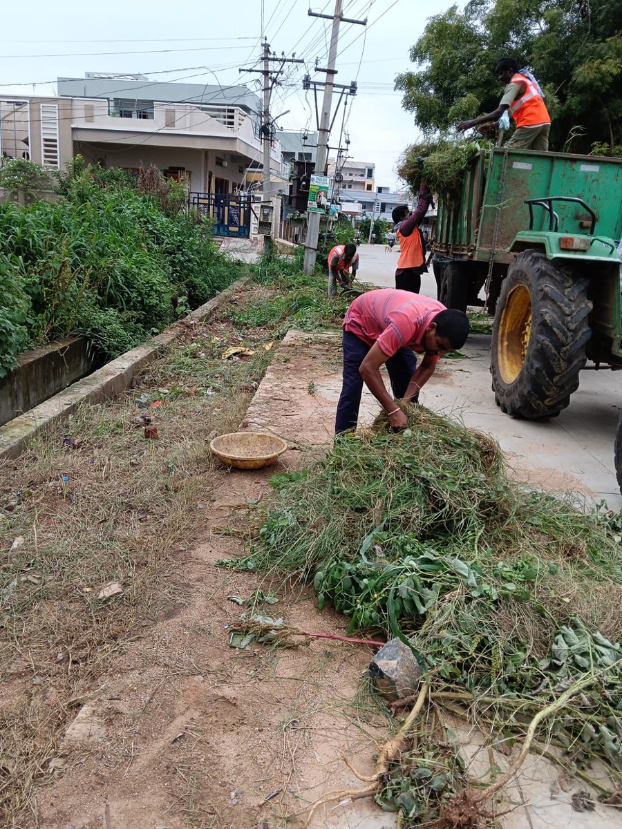 MC Nagarkurnool (@mc_nagarkurnool) on Twitter photo As a Part Of 100 Days Action Plan conduct Daily wise sanitation road side bushesNagarkurnool Municipality.
<a href="/MoHUA_India/">Ministry of Housing and Urban Affairs</a>
<a href="/RoopaMishra77/">Roopa Mishra</a>
<a href="/tksreedevi/">TK Sreedevi</a>
<a href="/cdmatelangana/">C&DMA</a>
<a href="/SwachhBharatGov/">Swachh Bharat Urban</a>
<a href="/SBMU_Telangana/">SBM (U) TELANGANA</a>
<a href="/tgmepma/">TMEPMA</a>
<a href="/amrut_MoHUA/">AMRUT 2.0</a>
<a href="/Collector_NGKL/">Collector_NGKL</a>
<a href="/ACLB_NGKL/">Addl. Collector LB Nagarkurnool</a> As a Part Of 100 Days Action Plan conduct Daily wise sanitation road side bushesNagarkurnool Municipality.
<a href="/MoHUA_India/">Ministry of Housing and Urban Affairs</a>
<a href="/RoopaMishra77/">Roopa Mishra</a>
<a href="/tksreedevi/">TK Sreedevi</a>
<a href="/cdmatelangana/">C&DMA</a>
<a href="/SwachhBharatGov/">Swachh Bharat Urban</a>
<a href="/SBMU_Telangana/">SBM (U) TELANGANA</a>
<a href="/tgmepma/">TMEPMA</a>
<a href="/amrut_MoHUA/">AMRUT 2.0</a>
<a href="/Collector_NGKL/">Collector_NGKL</a>
<a href="/ACLB_NGKL/">Addl. Collector LB Nagarkurnool</a>