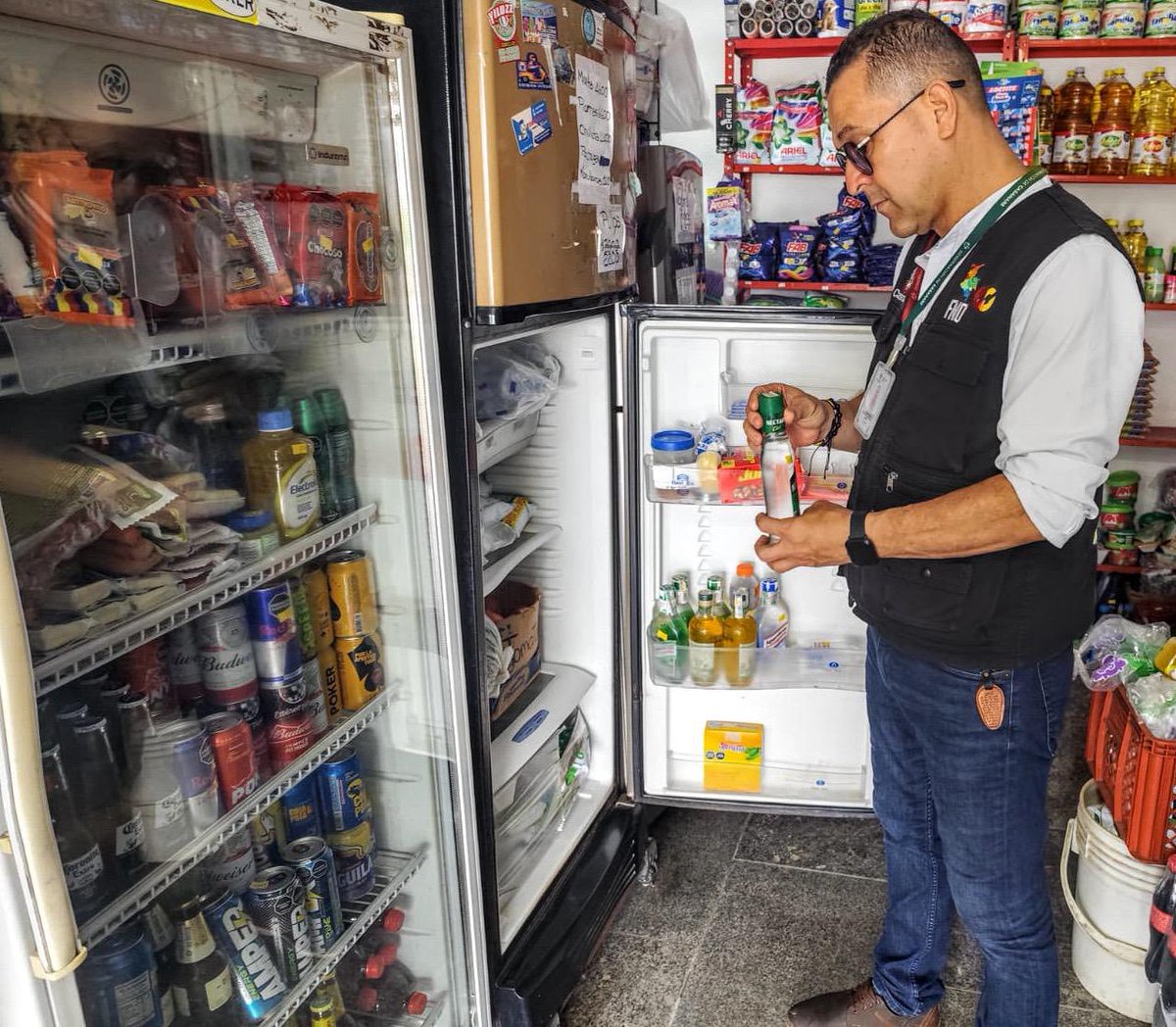 FNDCol's tweet image. El Grupo Operativo Anticontrabando de la @GobCasanare, protege la salud de los casanareños y las finanzas del departamento, mediante operativos de control a la venta de cervezas, licores y cigarrillos en establecimientos comerciales de Yopal.
#TodosContraElContrabando