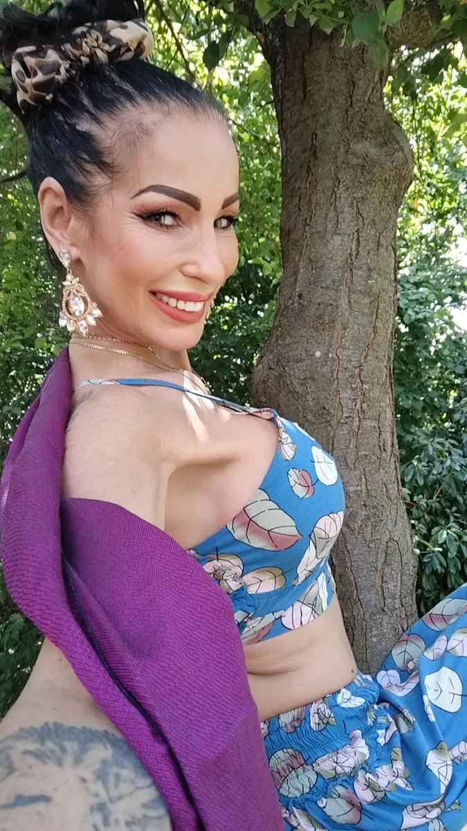 Ozvi se mi drahousku😈

<a href="/VSierraxxx/">Valentina Sierra</a>