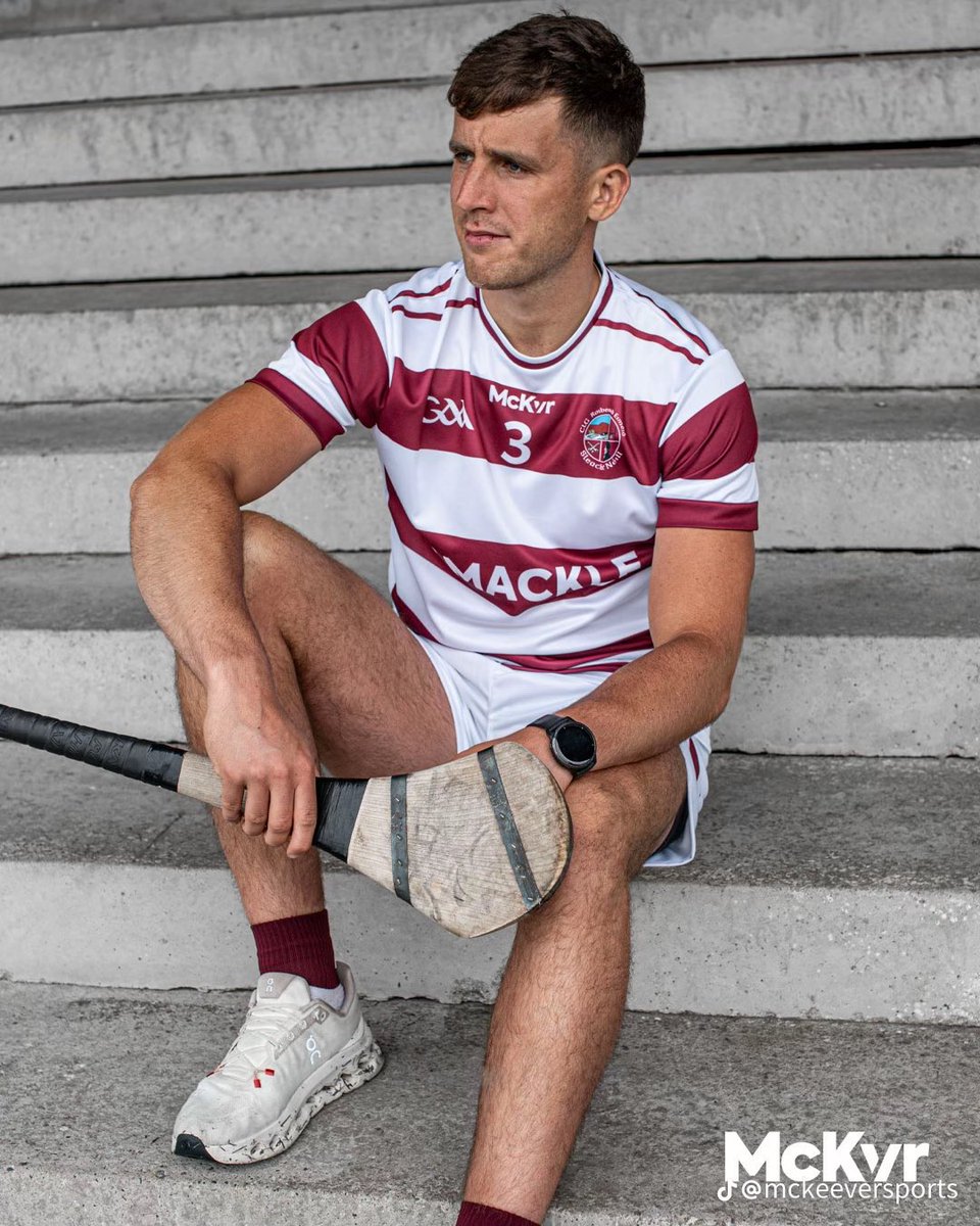 CahairOKane1's tweet image. Big coup for McKeever Sports to sign “a multi year deal” with Slaughtneil. Definite shift in the GAA’s sportswear market over the last few years. Ultimately that competition will be a good thing for everyone. Just praying the hoops on the hurling jersey aren’t around the back 👓