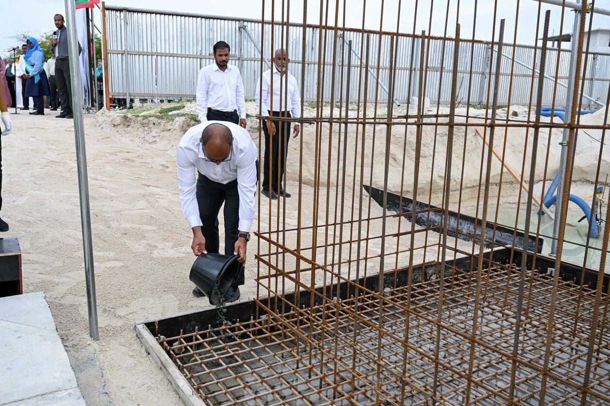President Dr <a href="/MMuizzu/">Dr Mohamed Muizzu</a> attends the groundbreaking ceremony for the construction of a new Community-based Rehabilitation Centre in Velidhoo. At the ceremony, the Minister of Homeland Security and Technology, Ali Ihusaan, Managing Director of Road Development Corporation (RDC)