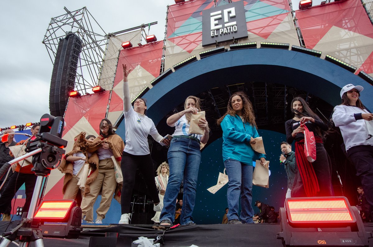 neuquentur's tweet image. 📍 ¡Neuquén dice presente en la Fiesta Nacional e Internacional del Poncho en Catamarca! 🇦🇷
Hasta el 24 de julio te esperamos en el Patio de las Provincias, con todo el sabor, la calidez y la identidad de la provincia y del norte neuquino. 🏔️✨
🫐 Degustaciones de dulces,…