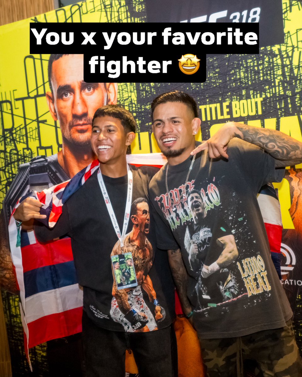 onlocationexp's tweet image. 📸 with the ⭐’s of the Octagon
We can’t wait to see what #UFC319 will have in store 👀 #OnlywithOnLocation #UFCVIPExperience
Tap the link for official VIP ticket packages 👉 UFCVIP.com