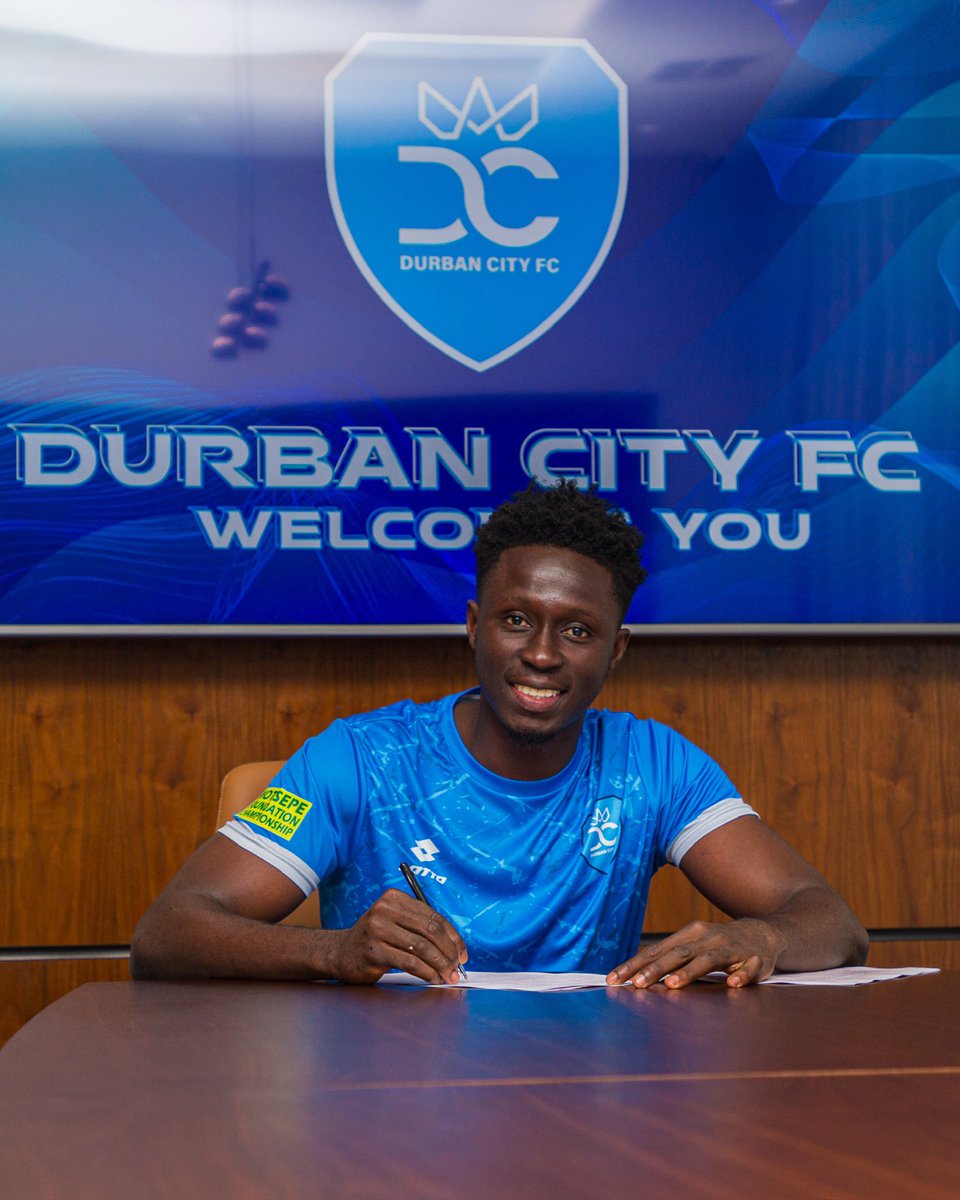 iDiskiTimes's tweet image. ๐๐จ๐ฆ๐ง ๐๐ก โผ๏ธ
Durban City FC have announced the signing of Ghanaian international goalkeeper Fredrick Asare, who was with Asante Kotoko last season.