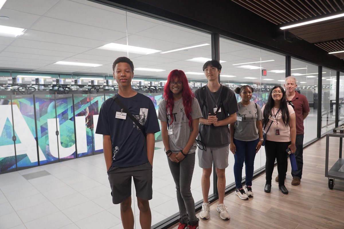 TTIC_Connect's tweet image. Our high school robotics interns had a great field trip to Argonne National Lab (@argonne) to tour the Aurora Exascale Supercomputer, the Rapid Prototyping Lab, and the Vis Lab!