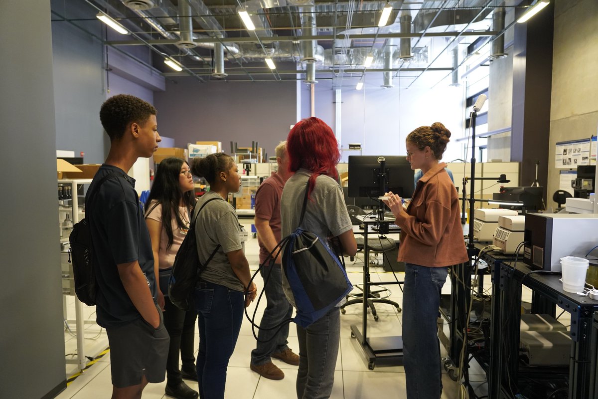 TTIC_Connect's tweet image. Our high school robotics interns had a great field trip to Argonne National Lab (@argonne) to tour the Aurora Exascale Supercomputer, the Rapid Prototyping Lab, and the Vis Lab!