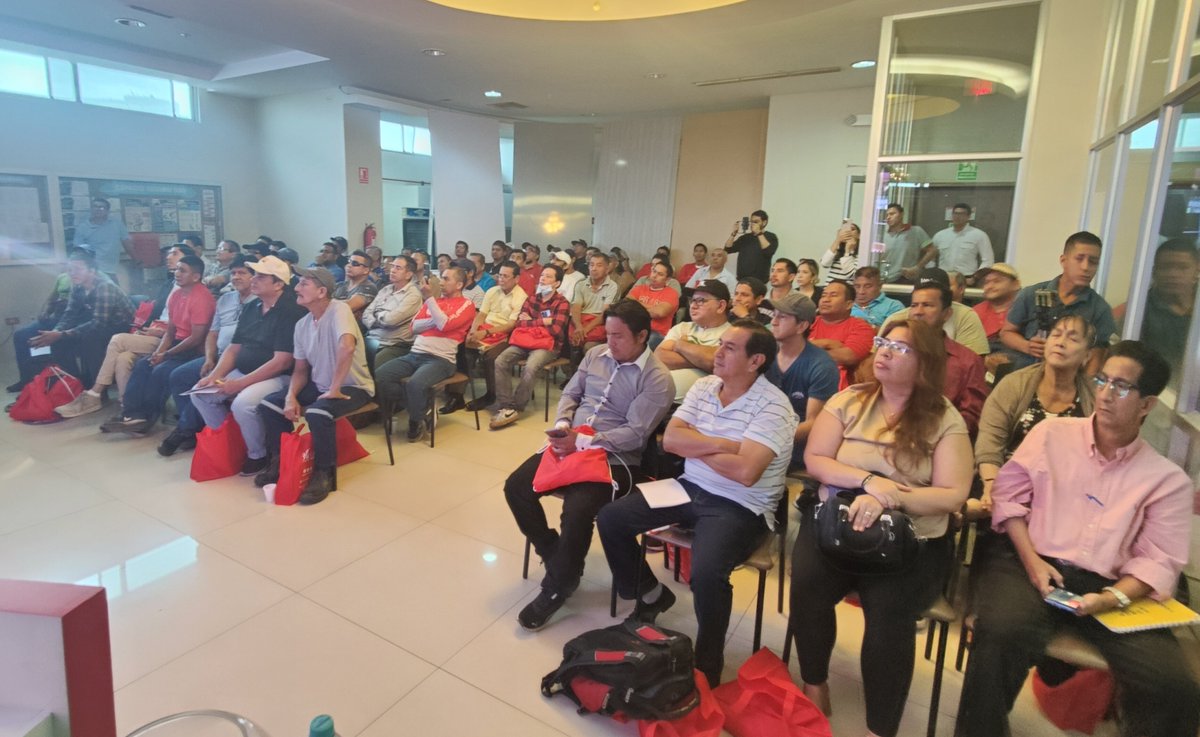 Proalso's tweet image. Impartimos formación sobre de la Norma UNE138002 gracias a la organización de #Intaco Ecuador de dos cursos de formación en Guayaquil y Quito dirigido a maestros instaladores. Una experiencia inolvidable junto a grandes profesionales con muchas ganas de aprender y mejorar.