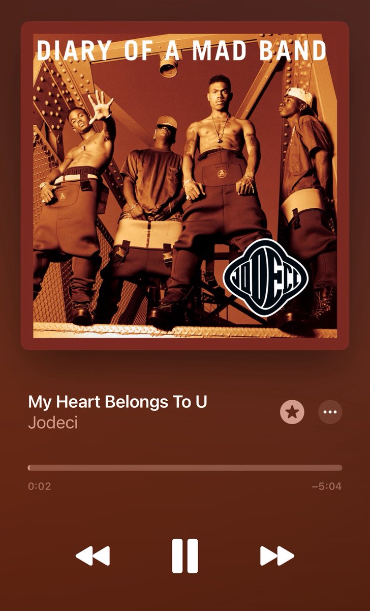 100PercentCocky's tweet image. Just to make sure we’re all on the same page…
The non-single on the left is better than the non-single on the right, right??