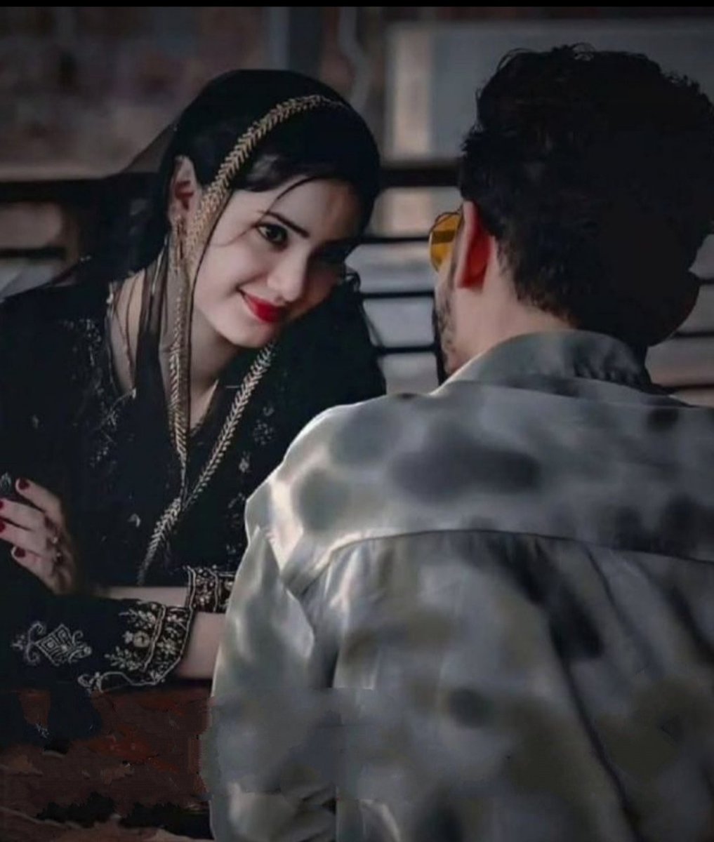 सितम मुझ पे ये भी हुआ 
    मैंने अपने महबूब से 
  उसके महबूब की बातें सुनीं,