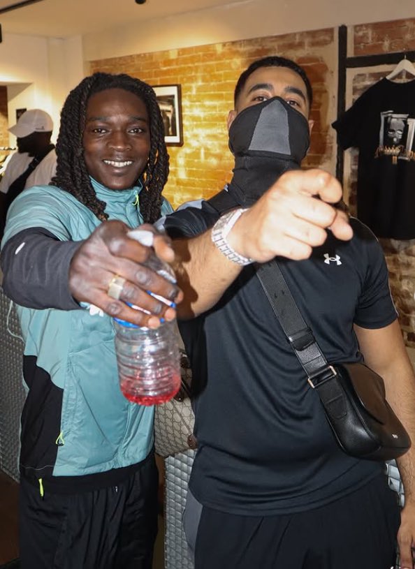 La Rvfleuze x Ashe22 📸