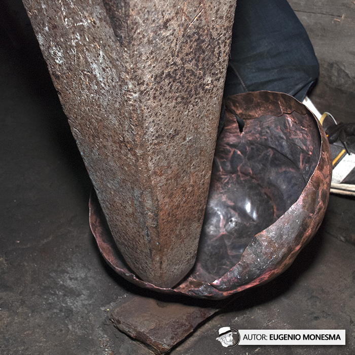 💦 El #agua ha sido la fuerza motriz que ha permitido a nuestros antepasados dar vida a ingenios hidráulicos como el #MARTINETE.

En 2008 pude conocer cómo era la fundición y moldeado del #COBRE para la creación de #CALDEROS.

📽️ Documental COMPLETO (10'): youtu.be/vRqy-qQyQ68