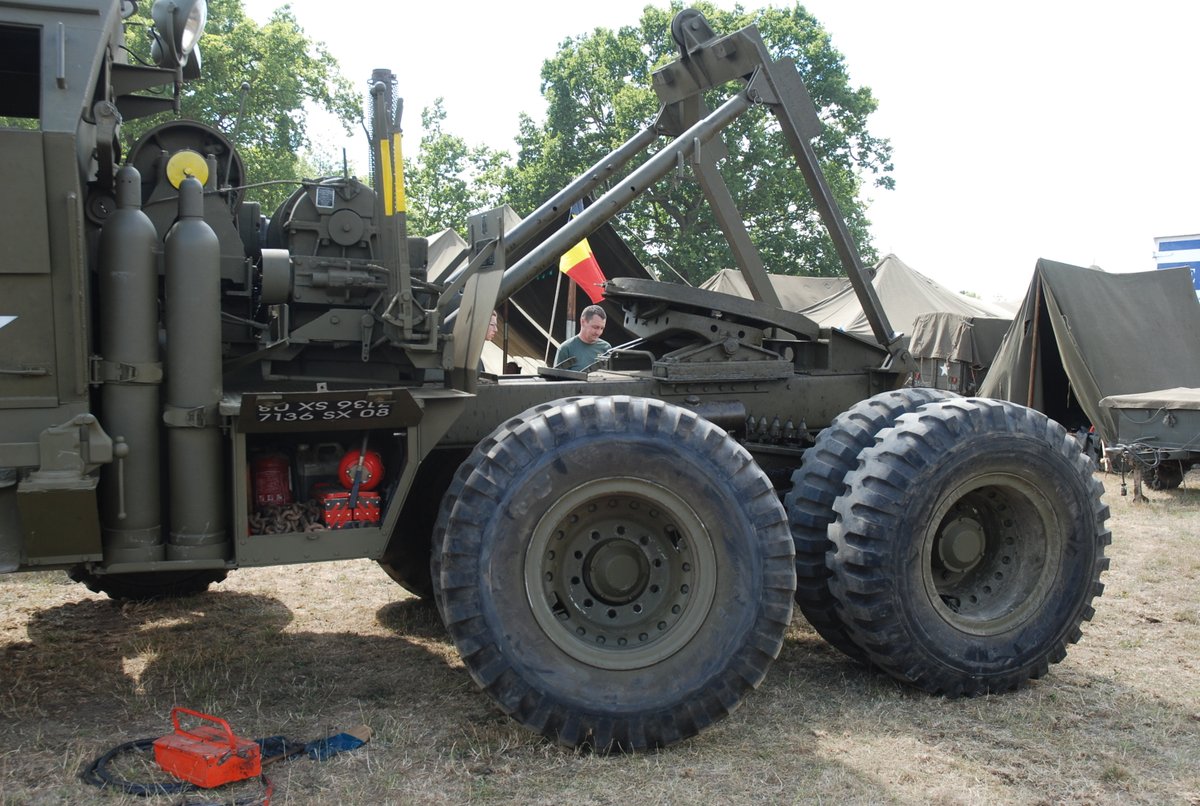 milmodelscene's tweet image. #WheelWednesday This week, I've chosen the massive M26 armoured tractor unit, with detail of the oiling feed for the chain drive on the rear wheels. Beltring 2010. #MAFVA @agbdrilling @Burntime0101 @AdamWatkinson1 @Shadowc40481222 @USAS_WW1