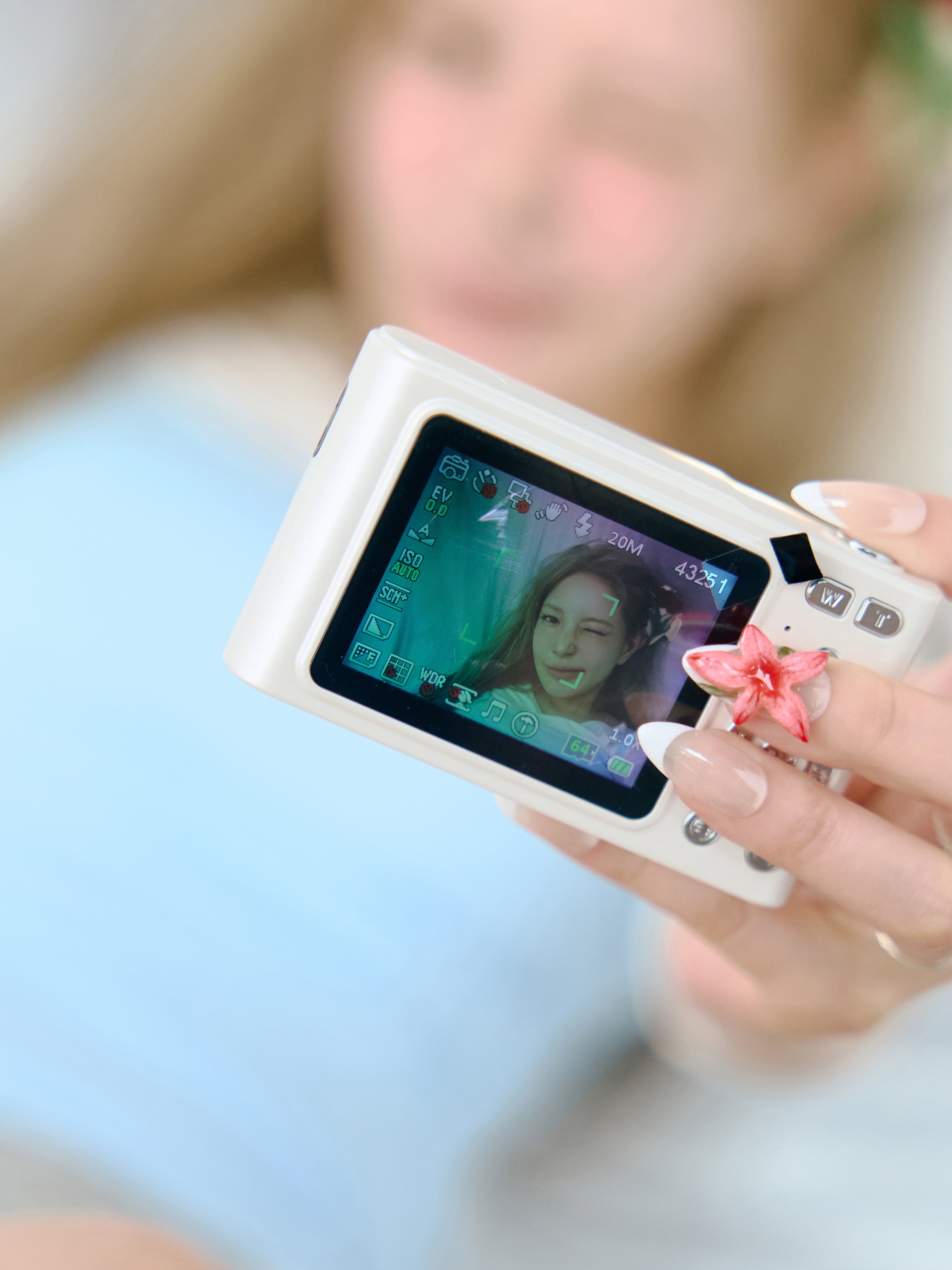 GwjIXH7bwAAnGmV?format=jpg&name=4096x4096