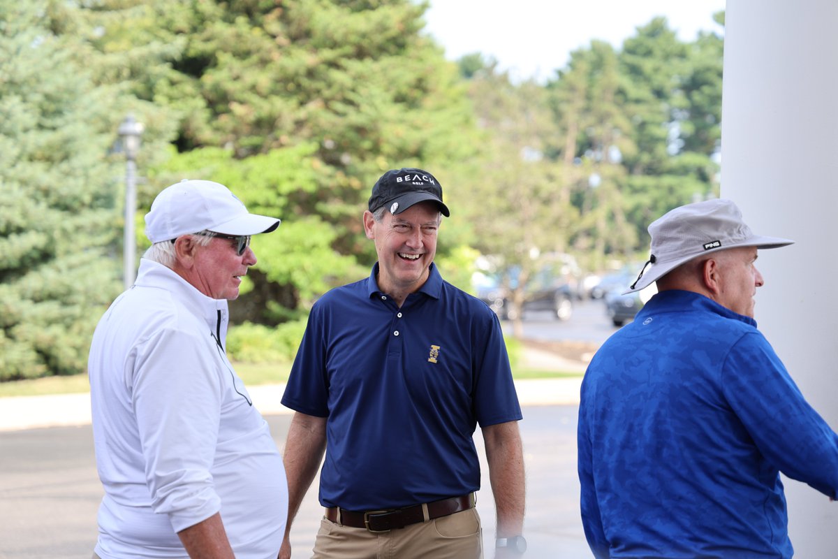 SIHSCleveland's tweet image. Thank you to everyone who joined us for the 2025 Thomas F. Koch ’88 Alumni Golf Outing! ⛳️
It was a picture-perfect summer day at Lakewood and Westwood Country Clubs. We’re so grateful to our alumni who continue supporting this beloved outing in honor of Tom, and in support of…