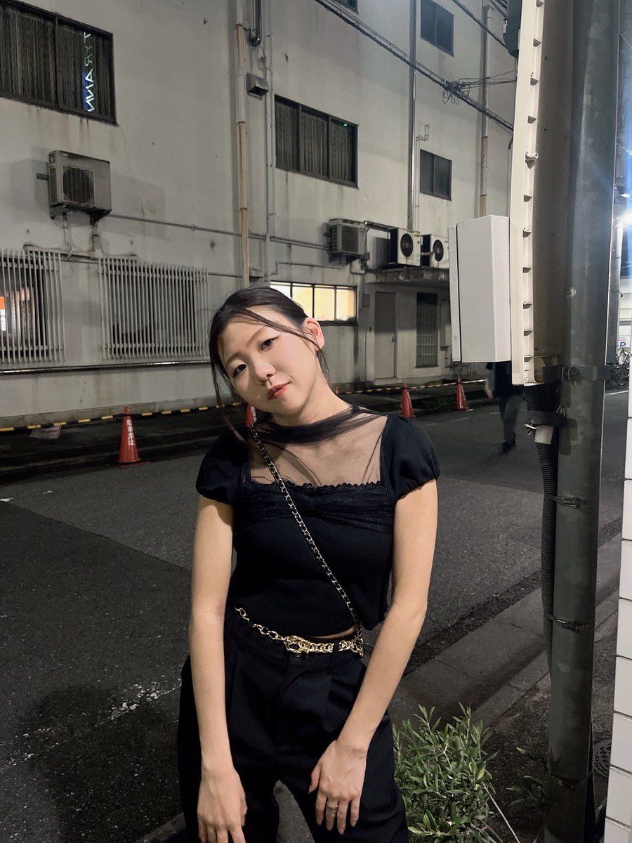 水道橋wordsにて
ライブ出演させて頂きました✨
スタッフの皆さんも出演者の皆さんも
来てくだささる皆さんもいつも暖かくて
本当に幸せです☺️💙

次回ライブは7/30(水)
銀座Miiya cafeです🌈

沢山お待ちしてまーす❣️

#andvivi #アンドビビ #ライブ
#水道橋words #らいぶはうす 
#首取れそう