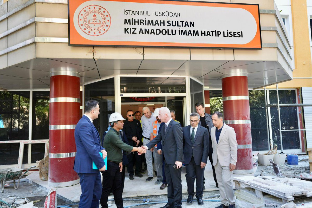 Valimiz Sn. Davut Gül,

inşaatı devam eden 

📍Haydarpaşa Lisesi,
📍Vakıfbank Sümer Günay GSL ile

güçlendirme çalışmalarında sona gelinen 

📍Mihrimah Sultan Kız AİHL’de 

incelemelerde bulunarak süreç hakkında bilgi aldı.