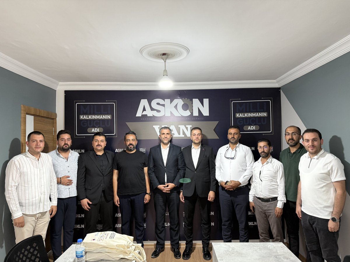 Osman Çiçekel (@osmancicekel) on Twitter photo 📍ASKON Van
Türkiye Gençlik Vakfı (TÜGVA) Van Şube Başkanı Kıymetli dostum, dava arkadaşım Sayın Hamza Sığınç ve yardımcılarına yapmış oldukları bu kıymetli ziyaretlerinden dolayı teşekkür ederim.
<a href="/hamzasgnc/">Hamza Sığınç</a>
<a href="/TahaPolater1/">Taha Polater</a>
<a href="/orhanaydin/">Orhan AYDIN</a> 📍ASKON Van
Türkiye Gençlik Vakfı (TÜGVA) Van Şube Başkanı Kıymetli dostum, dava arkadaşım Sayın Hamza Sığınç ve yardımcılarına yapmış oldukları bu kıymetli ziyaretlerinden dolayı teşekkür ederim.
<a href="/hamzasgnc/">Hamza Sığınç</a>
<a href="/TahaPolater1/">Taha Polater</a>
<a href="/orhanaydin/">Orhan AYDIN</a>