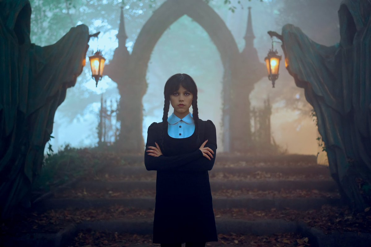 chartsladygaga's tweet image. Já está em movimento. Já é inevitável.
Ainda nem vimos a 2ª temporada de Wandinha, mas a 3ª temporada já foi anunciada HOJE! 😱