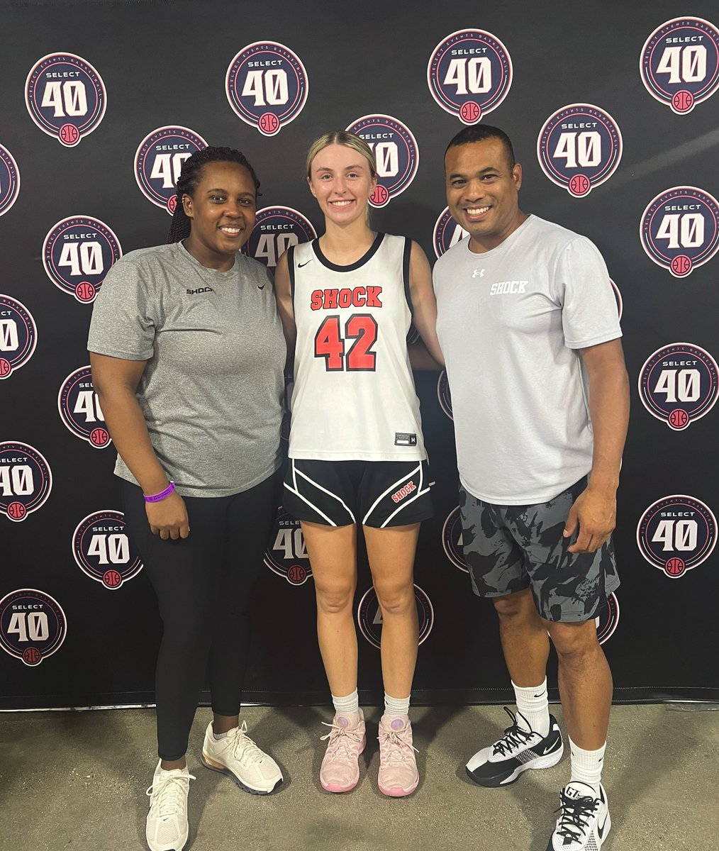 KyleeReiter's tweet image. Thank you AAU basketball for all the memories and experiences made with @Shockhoops. I’m incredibly grateful for my coaches @CoachRubyD and @Coach_Nik15 who have been by my side to motivate me. And thank you to my family for the constant support and belief in me through it all.