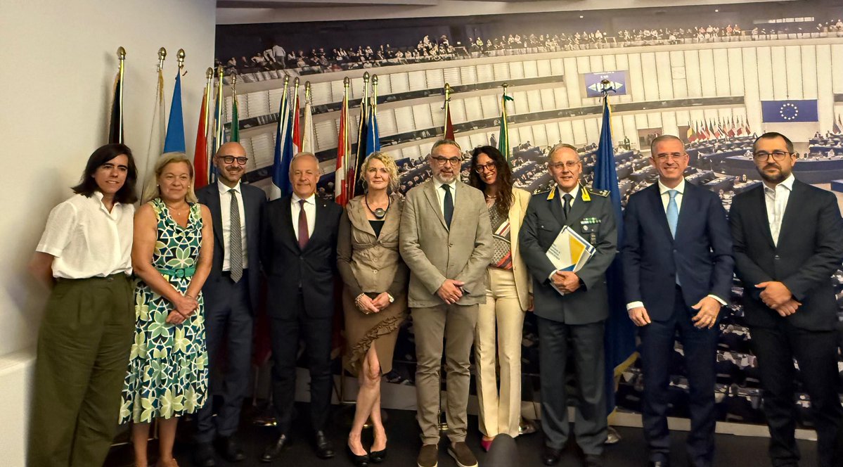 Europarl_IT's tweet image. Il gruppo di lavoro PE sul Dispositivo per la ripresa e la resilienza (RRF) in Italia🇮🇹 per incontri su gestione, controlli e progetti.
🎤🇪🇺 @carlatavares_ps
@IsabelBenjumea @marcofalconect
@JNagyova11063 @DenisNesci
🎥 m.youtube.com/watch?v=VgR-4b…
ℹ️rome.europarl.europa.eu/home/pageconte…