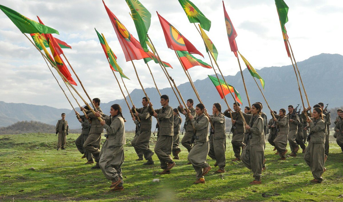 LeRubicon_org's tweet image. Une dizaine de jours après la cérémonie de dépôt des armes par le PKK, retrouvez l'analyse de Bayram Balci (@bayrambalci), chercheur au CNRS/CERI/Sciences Po Paris, sur #LeRubicon.
▶️lerubicon.org/auto-dissoluti…