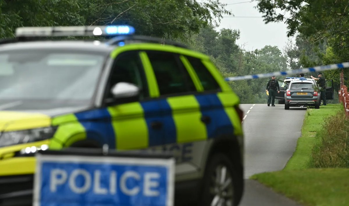 SnDMediaNews's tweet image. Woman and Child 'Gunned Down' in Quiet Village of Maguiresbridge as Community Left in Shock
A tragic shooting incident in County Fermanagh has left two people dead and two others seriously injured, according to the Police Service of Northern Ireland (PSNI). The incident occurred…
