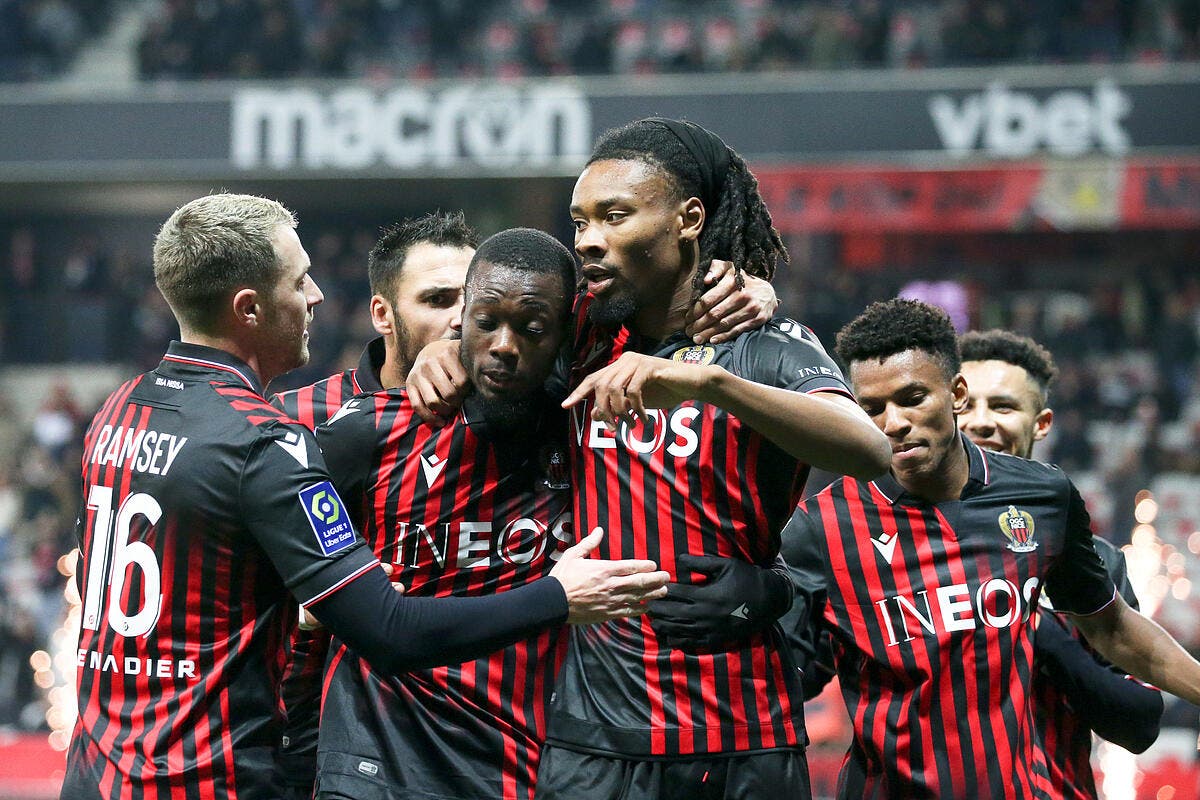 PwitterHate's tweet image. Match intéressant ce soir à 21h30, puisque l&apos;OGC Pice reçoit le Peal Padrid. ⚪🆚️🦅

Voyez vous les padrilènes créer l&apos;exploit ? 🤔