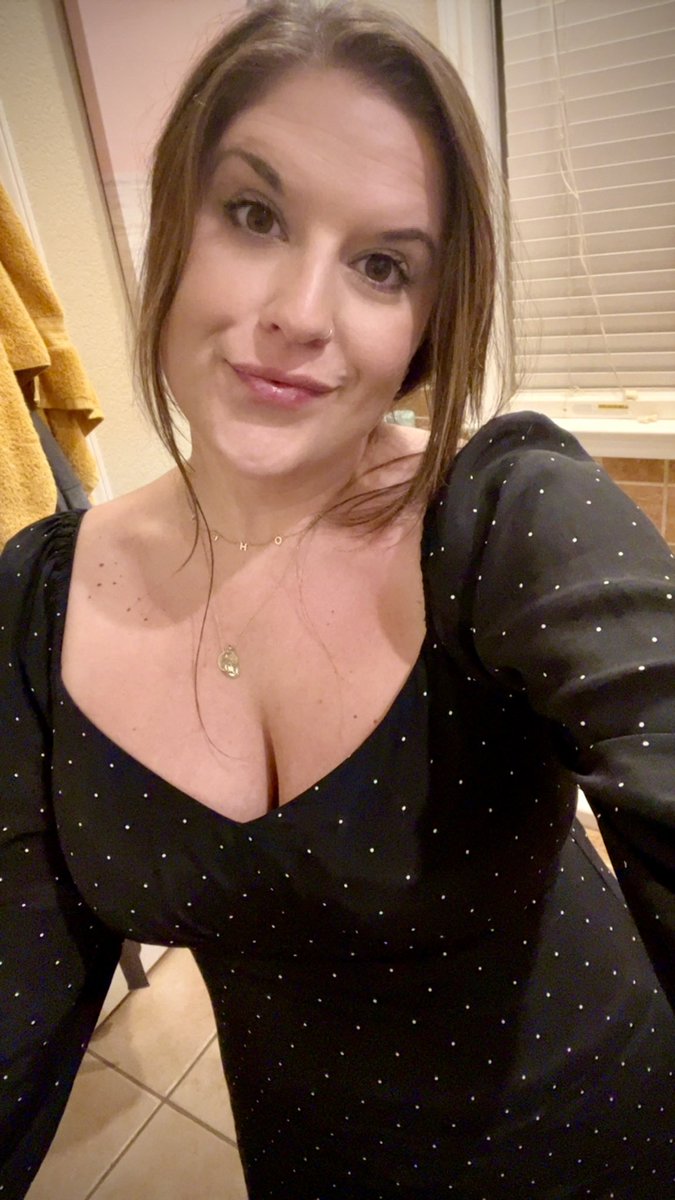 megantisocial's tweet image. pro: got this dress for $10.50
con: had to wear it to a funeral