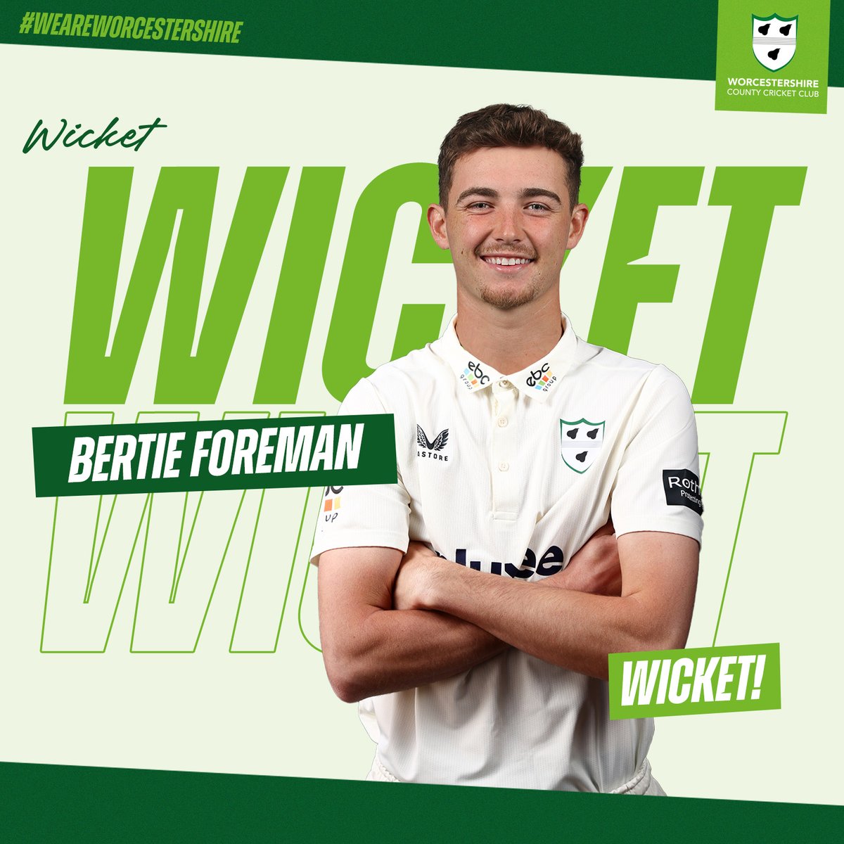 WorcsCCC's tweet image. 𝗪𝗜𝗖𝗞𝗘𝗧 ☝️
BERTIEEEEEEEEEEEEEEE! 🙌
In his first over for the Pears! 👏
Warwickshire 115/6 (38.5 overs)