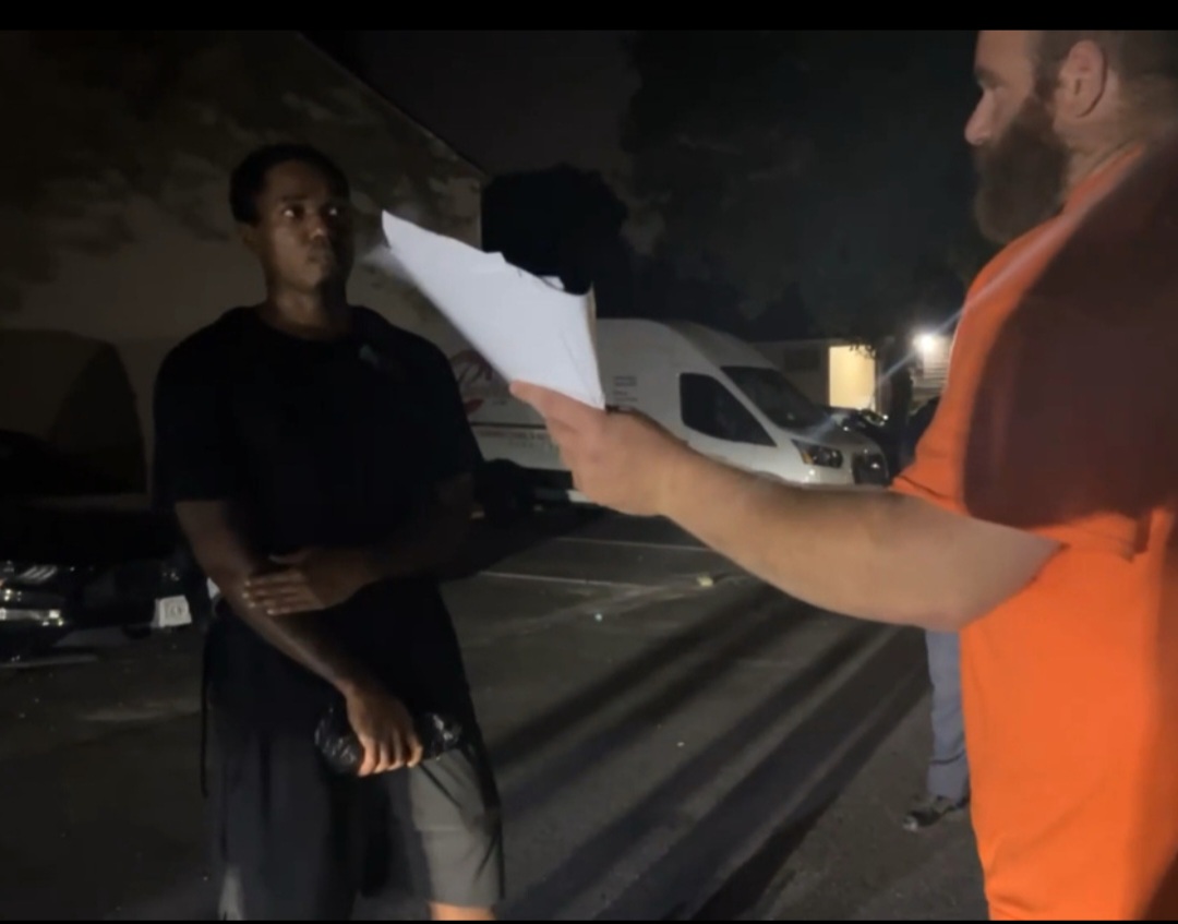 iFightForKids's tweet image. This is Mijeul Butler of Virginia Beach. Know this face. He is a pedophile who filmed himself sexually abusing a 6 year old girl. He was arrested after we caught him in Virginia Beach this morning. One of the worst we've caught this year and likely ever. We will be dropping clips…