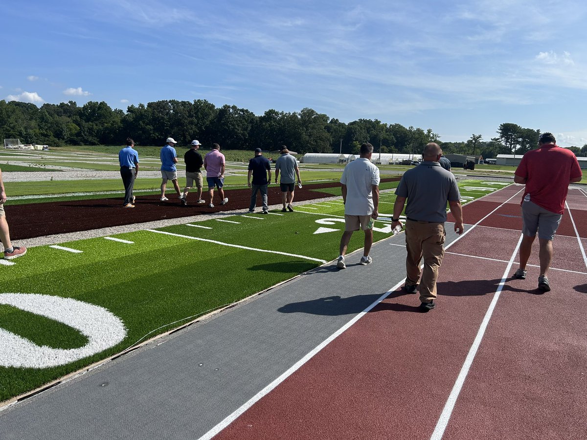 Research includes surfaces for running tracks, horse tracks, tennis courts, etc. <a href="/UTturfgrass/">UT Turfgrass</a>