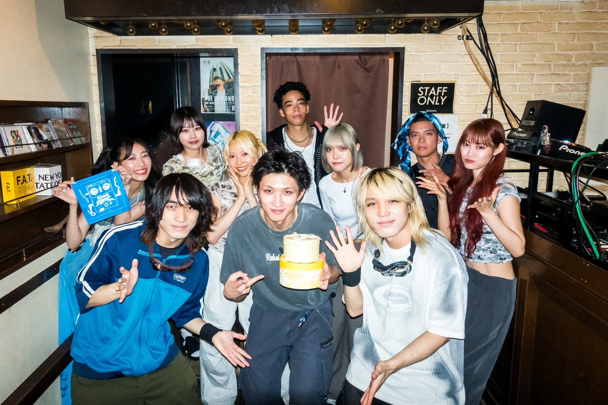 lyrical school (@lyri_sch) on Twitter photo /
#lyricalschool ryuya Birthday Live
「#ryuyaSONIC」
#リュヤソニ ありがとうございました🎂
\
💎Special thanks💎
#Tyrkouaz <a href="/Tyrkouaz_dnb/">Tyrkouaz(ティルクアーズ)</a>
#リリスクセトリ
to be continued
4EVER YOUNG
House Party
mada mada da!
MC
Night Walking
MOVE ON
Dance The Night Away
CHO→CHO
dance
Ultimate /
#lyricalschool ryuya Birthday Live
「#ryuyaSONIC」
#リュヤソニ ありがとうございました🎂
\
💎Special thanks💎
#Tyrkouaz <a href="/Tyrkouaz_dnb/">Tyrkouaz(ティルクアーズ)</a>
#リリスクセトリ
to be continued
4EVER YOUNG
House Party
mada mada da!
MC
Night Walking
MOVE ON
Dance The Night Away
CHO→CHO
dance
Ultimate