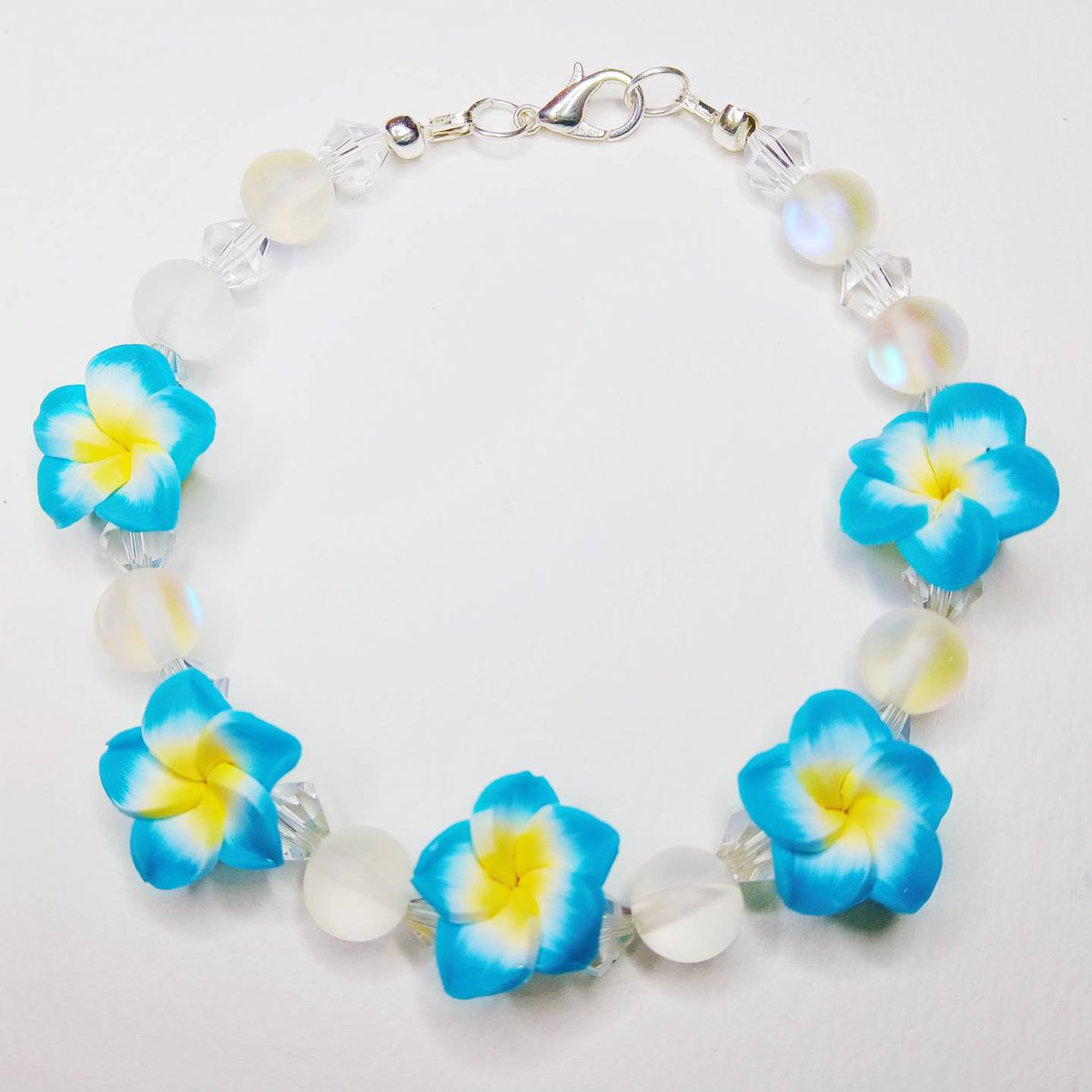 SEEyourVIBE's tweet image. ✨New treasures have landed!✨
Handmade jewelry, art, and accessories infused with soul and style are now available at SacredEarthandEmber.com 🌿🔥
Shop the magic ✨