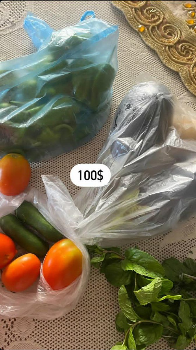 noor_supernova7's tweet image. My friends, do you see these vegetables? This small amount costs $100. The commission is 50% so we need $200 to afford this little amount of vegetables. Also you will be lucky to find them. We cannot afford these prices anymore. Help us 🔗: chuffed.org/project/136439…