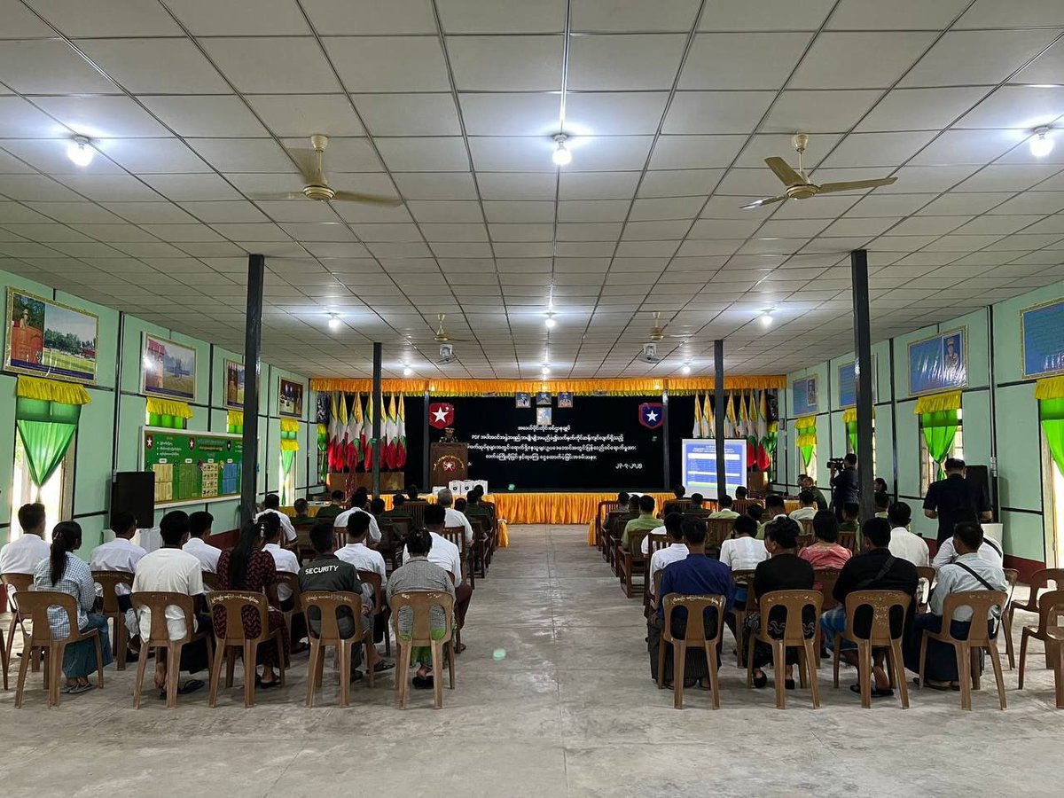 LauHonMeng's tweet image. On July 23, Nine #PDF members who had received military training in EAO-controlled areas entered the legal fold after gaining a true understanding of the Government.
#MyanmarFactCheck
@IrrawaddyNews @Myanmar_Now_Eng @NUGMyanmar @DVB_English @ASEAN @UN @ZawWaiSoe4 @FortifyRights