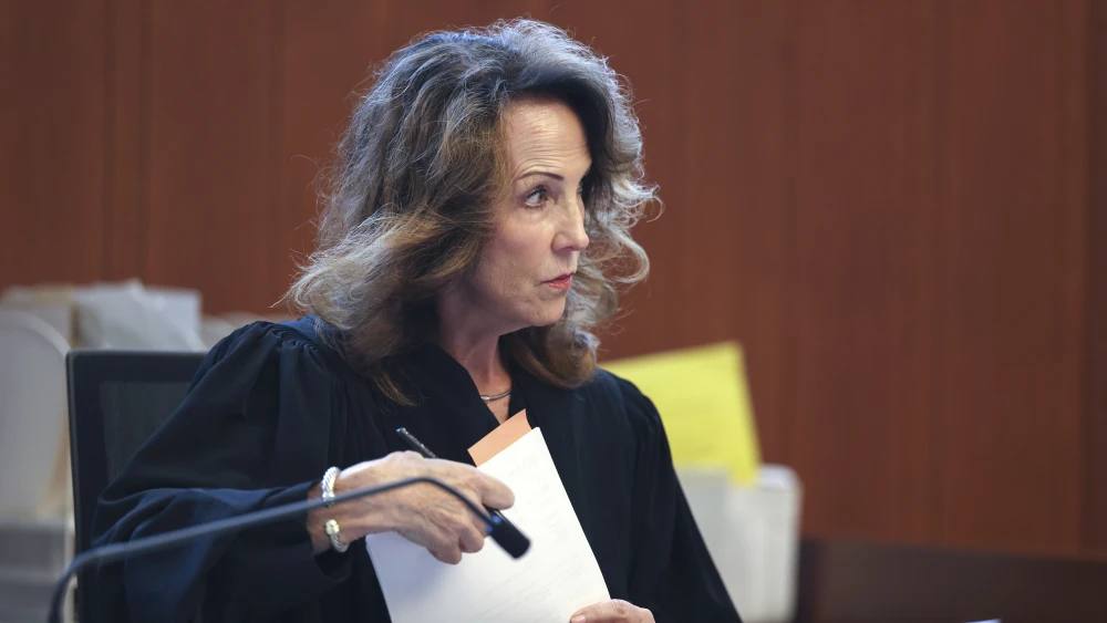 Uncensorednewsw's tweet image. 🇺🇸 Boston, Massachusetts
📌 More than 120 cases, including some for aggravated assault on family members and police officers, were dismissed in Boston by Municipal Court Chief Justice Tracy-Lee Lyons
📌 This is the latest fallout from a monthslong dispute over pay that has led…
