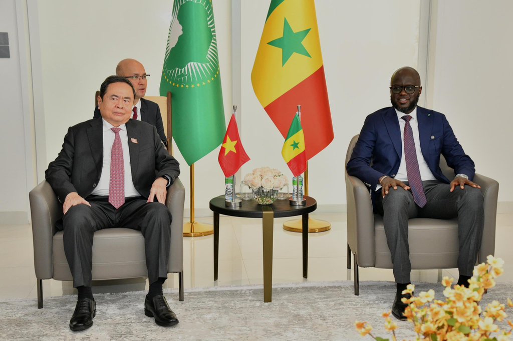 elmaalignjaay's tweet image. J’ai eu l’honneur d’accueillir, ce mercredi 23 juillet, à l’Assemblée nationale, Son Excellence Trần Thanh Mẫn, Président de l’Assemblée nationale de la République socialiste du Vietnam, en visite officielle de trois jours dans notre pays.
Nos échanges, d’abord en format…