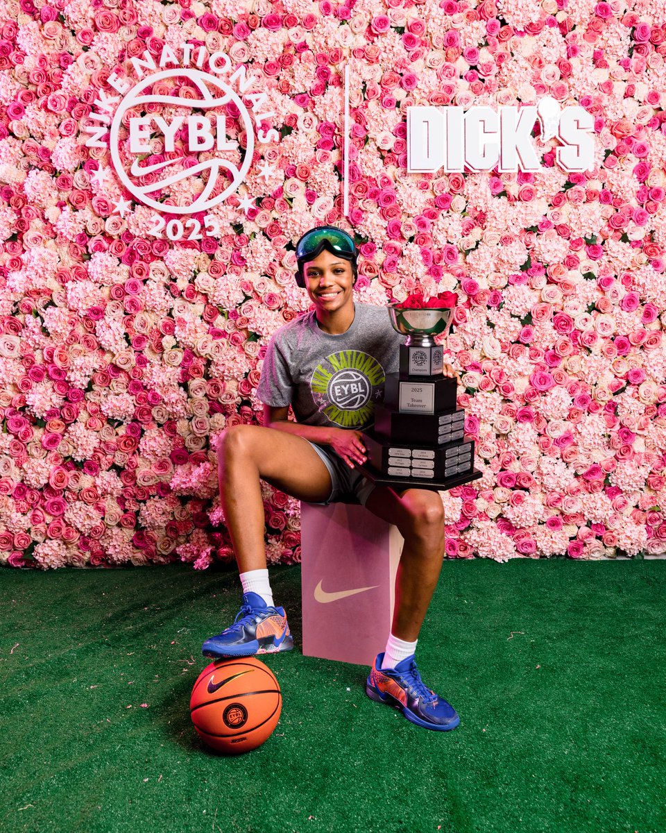 Nike Girls EYBL tweet media