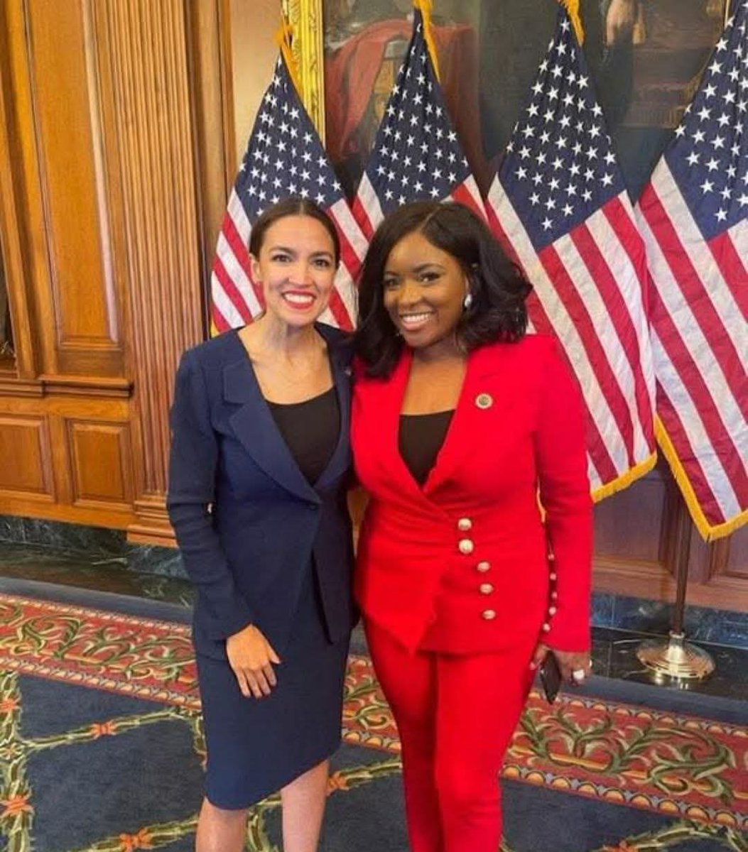 russcar10now's tweet image. I present to you:
The 2028 Democrat Presidential Ticket. 🤣🤣🤣